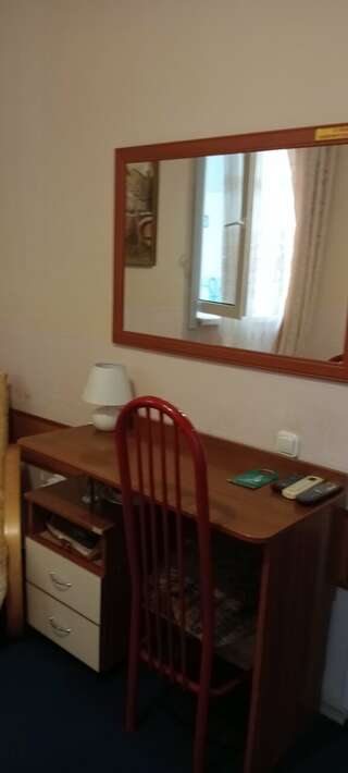 Гостиница Тетис Адлер Одноместный номер с душем-2